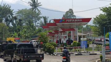 Prof. Dr. Sutan Nasomal Yakin Presiden RI Belum Tahu Bigbos Mafia BBM Karena Belum Dievaluasi Total
