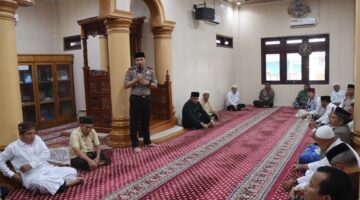 Pererat Silaturahmi, Kapolres Aceh Tenggara Bersama Bupati dan PJU Polres Laksanakan Sholat Jumat Keliling